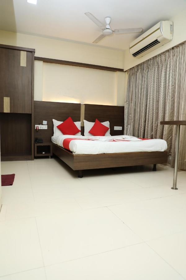 Hotel Risshi Residency Mumbai