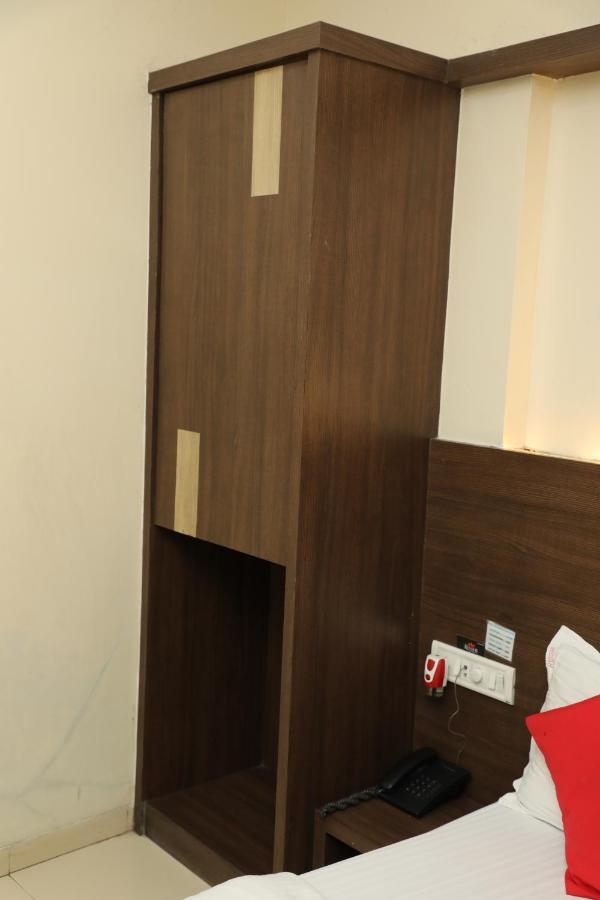 Hotel Risshi Residency Mumbai